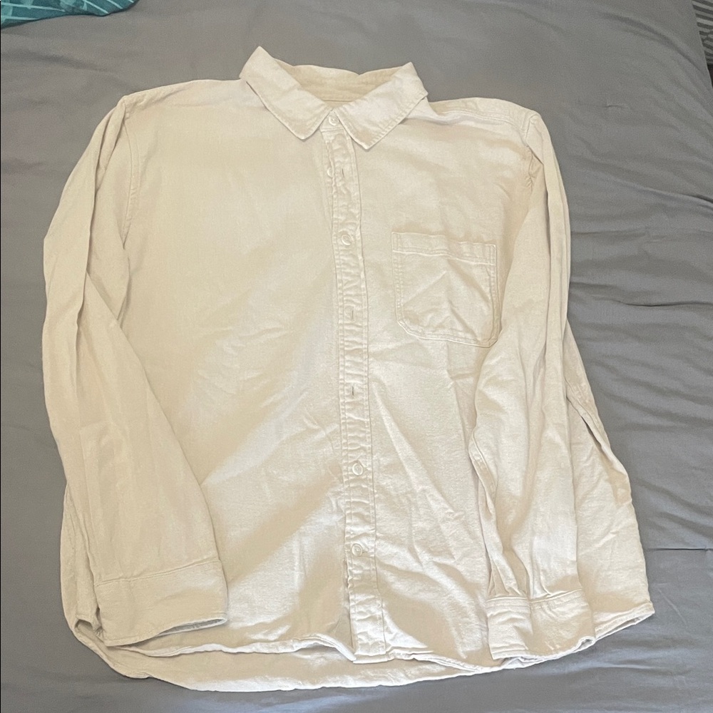 GAP Men's Casual Cream Button Down Shirt